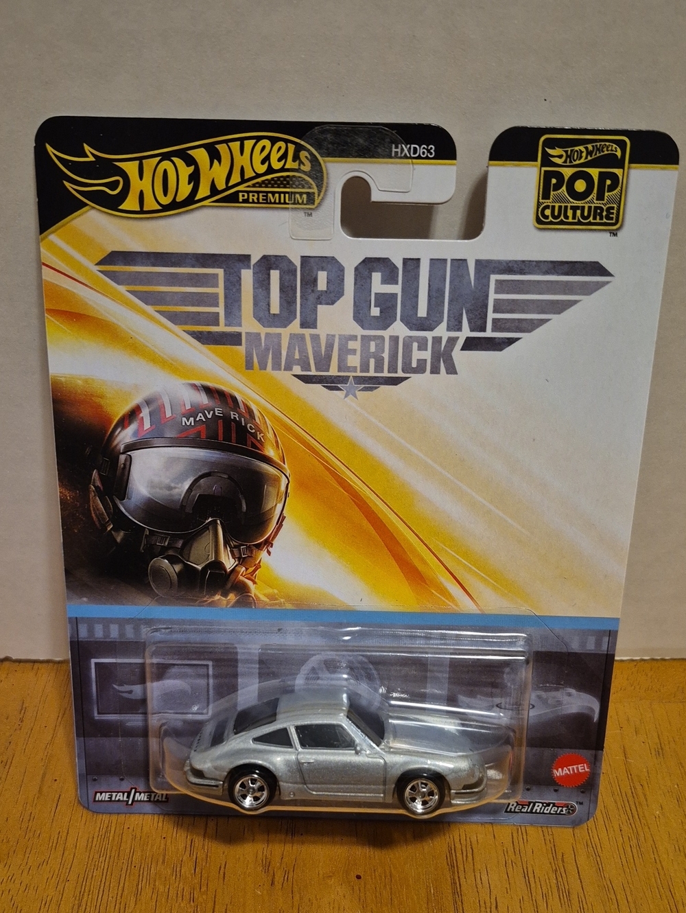 B1 Hot Wheels 71 Porsche  911 Top Gun Maverick